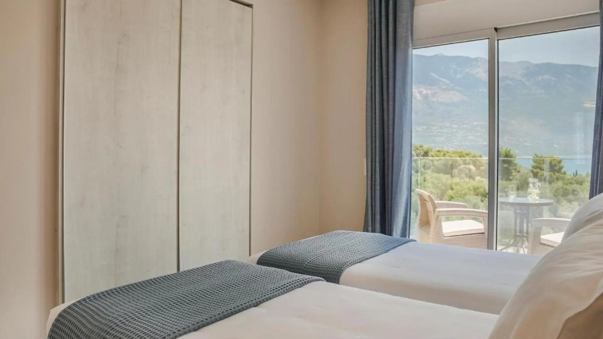 Magnificent Kefalonia Villa 3 Bedrooms Villa Montagna Mare Private Pool Stunning Sea Views Pesada Peszáda 0*,  Görögország