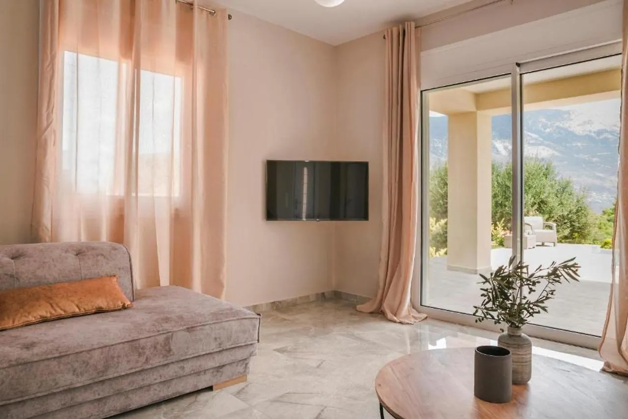Magnificent Kefalonia Villa 3 Bedrooms Villa Montagna Mare Private Pool Stunning Sea Views Pesada Pesádha 0*,  Grækenland
